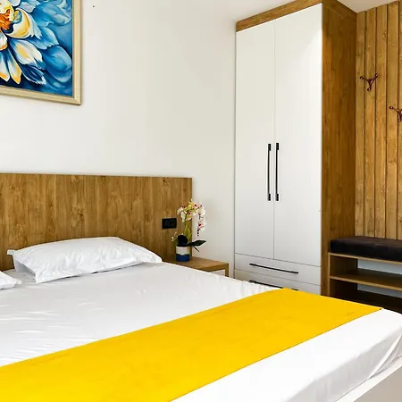 Jata Otel Tiran