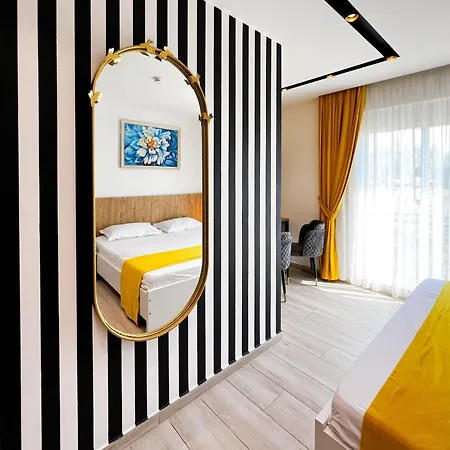 Jata فندق تيرانا