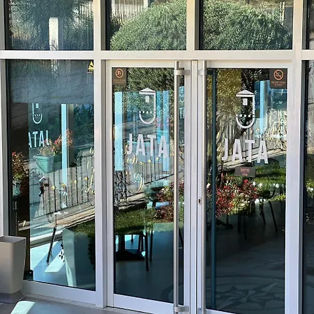 Jata Szálloda Tirana